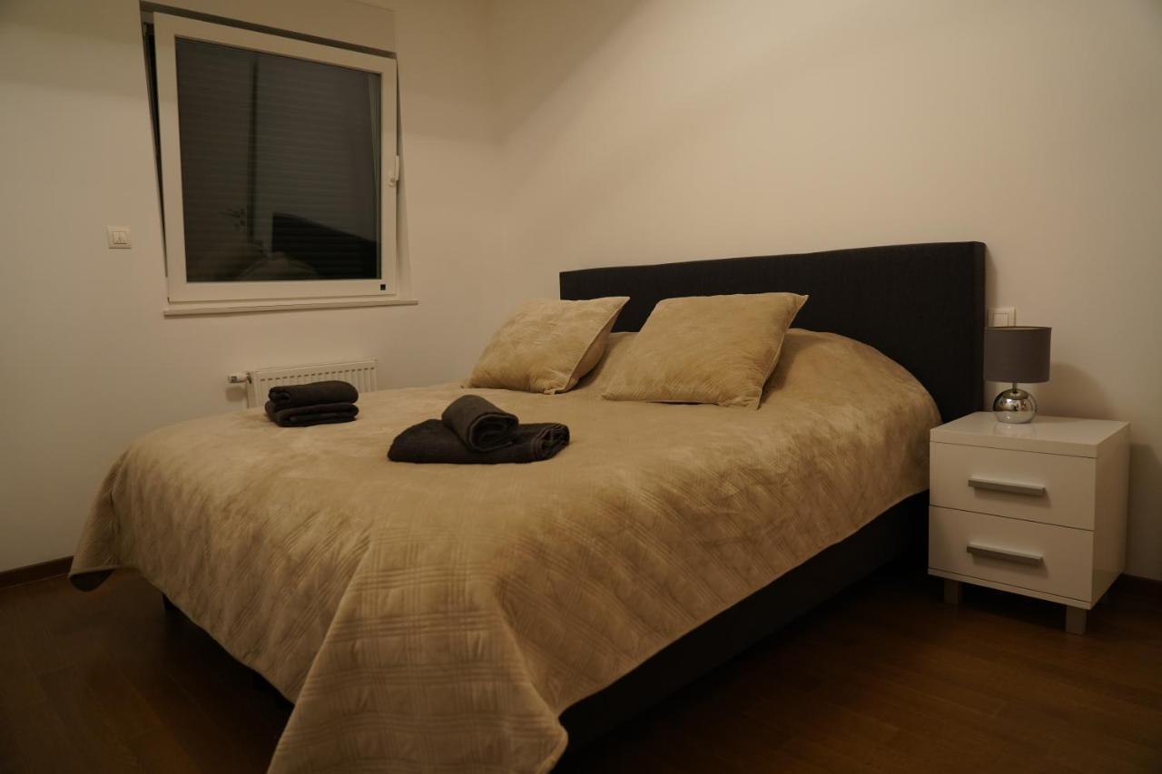 Jackey Apartment Banja Luka Eksteriør billede